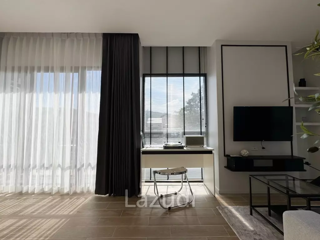 Renovated 1-Bedroom 40 SQ.M At Dlux Condominium For Sale