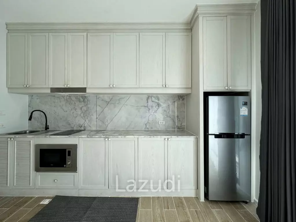 Renovated 1-Bedroom 40 SQ.M At Dlux Condominium For Sale