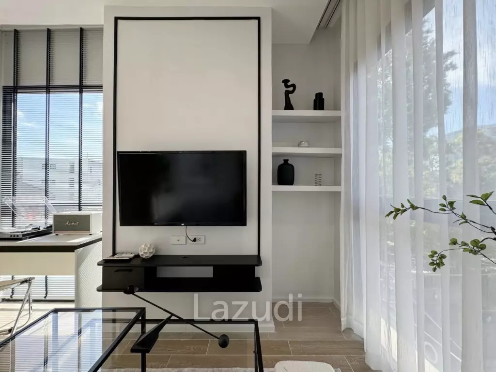 Renovated 1-Bedroom 40 SQ.M At Dlux Condominium For Sale