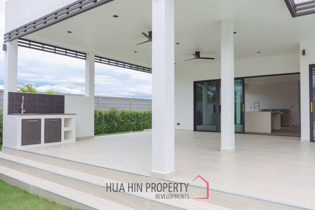 3 Bed 3 Bath 338.70 SQ.M Sivana Hills Hua Hin