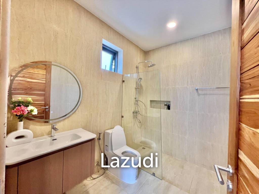 [Ready to Move-In] 3-Bed Villa in Mae Nam, Koh Samui