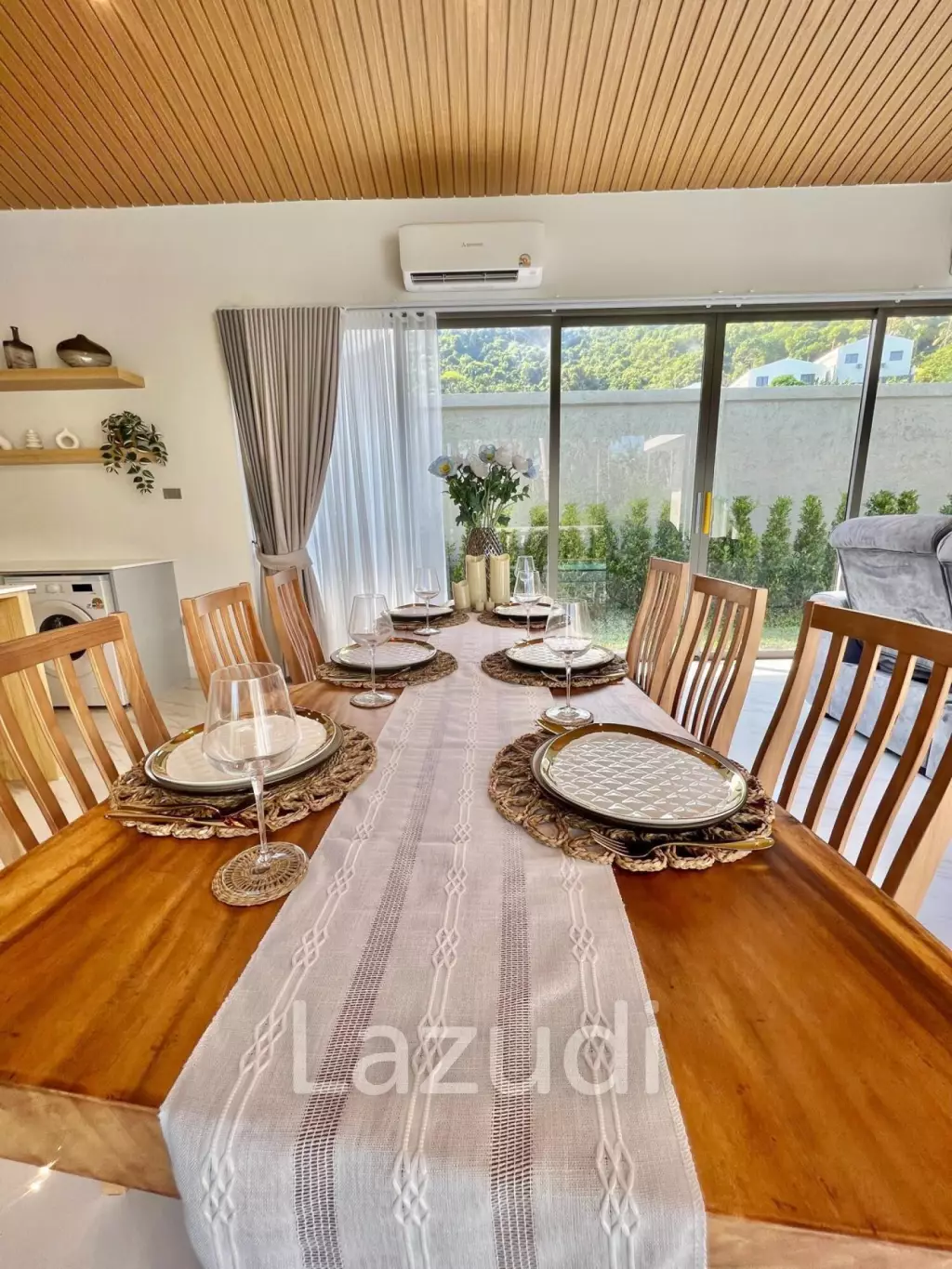 [Ready to Move-In] 3-Bed Villa in Mae Nam, Koh Samui