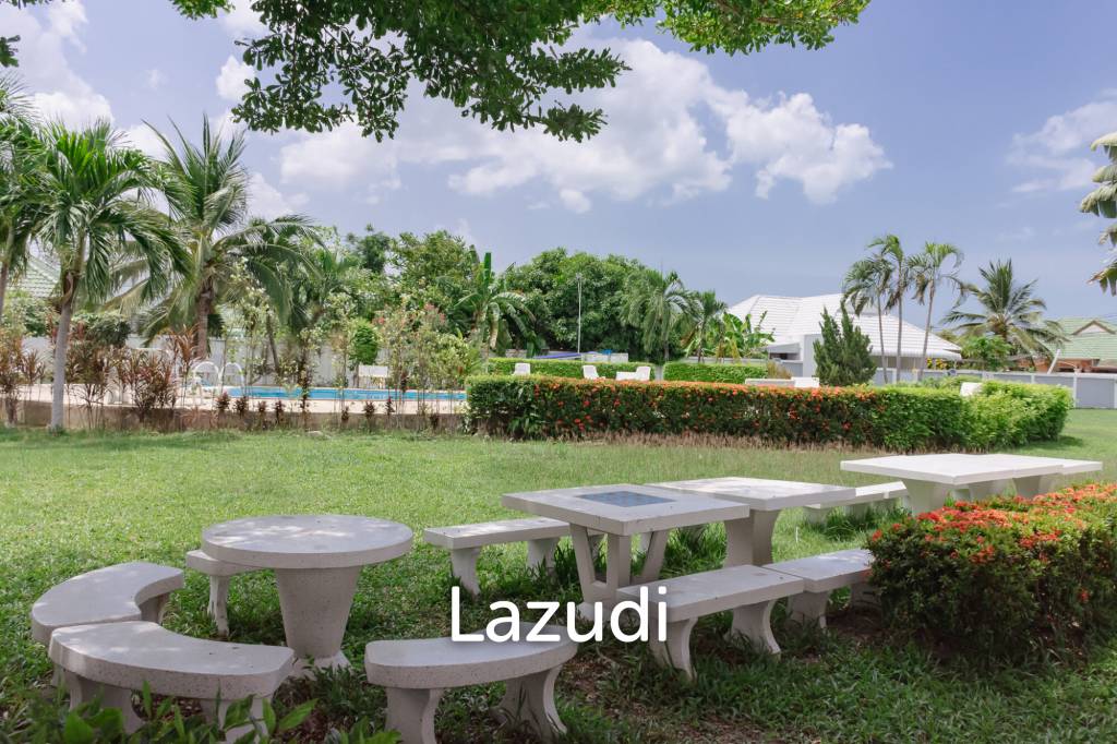 BAAN SUK SABAI 1 : 3 bed renovated villa