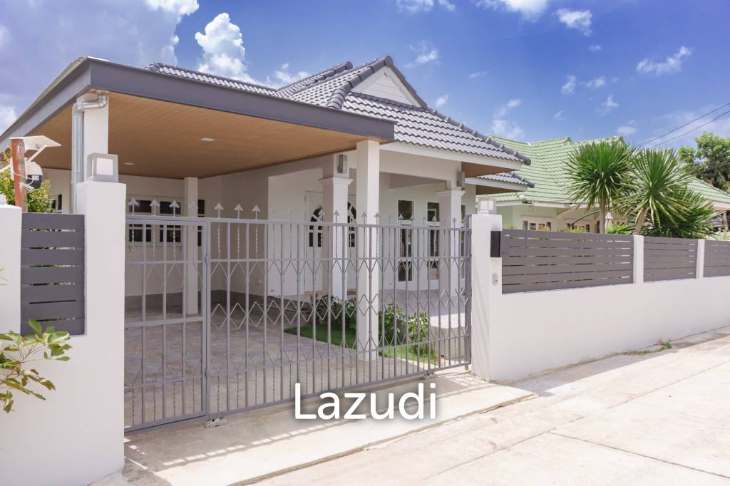 BAAN SUK SABAI 1 : 3 bed renovated villa