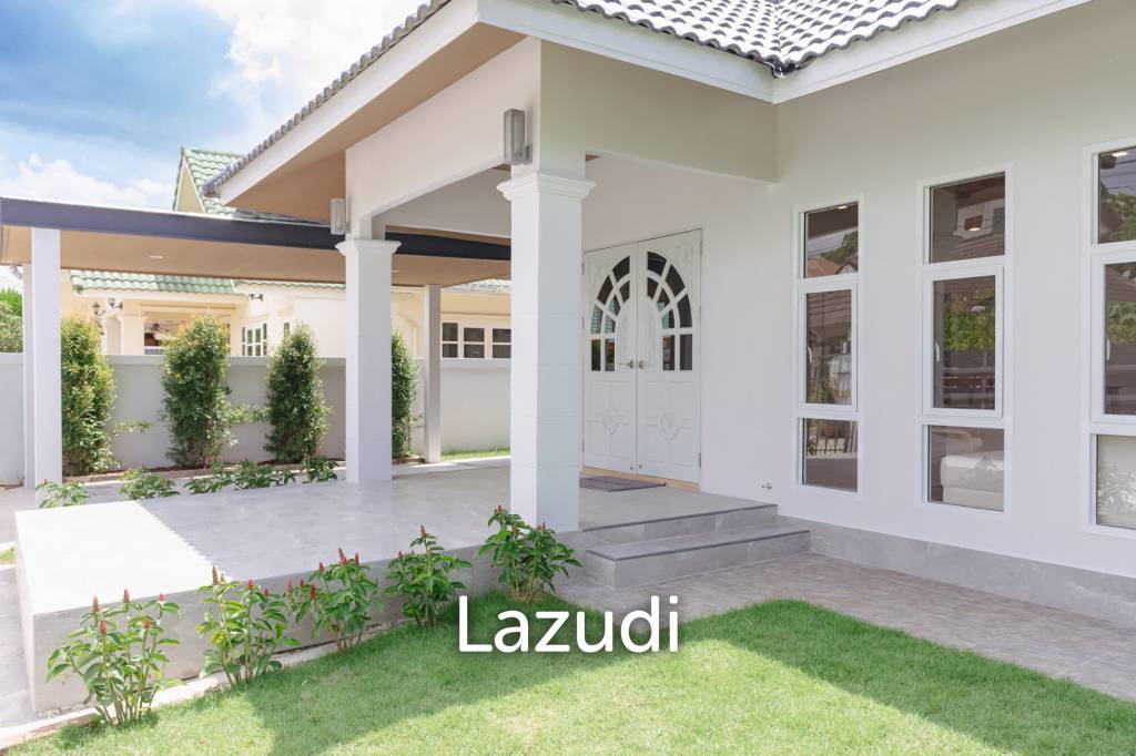 BAAN SUK SABAI 1 : 3 bed renovated villa