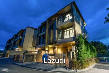 3 Bed 4 Bath Townhouse For Sale