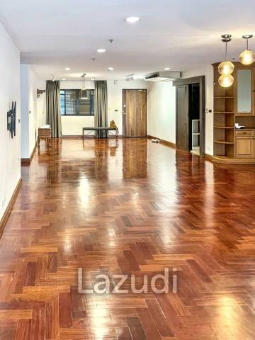 3 Bedrooms 3 Bathrooms 193 SQ.M Baan Prompong