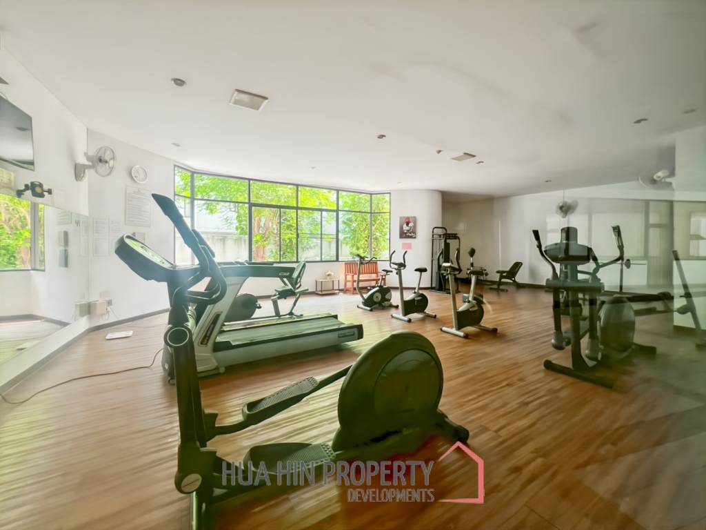 Seaview Studio Condo in V.I.P. Chain Cha-Am