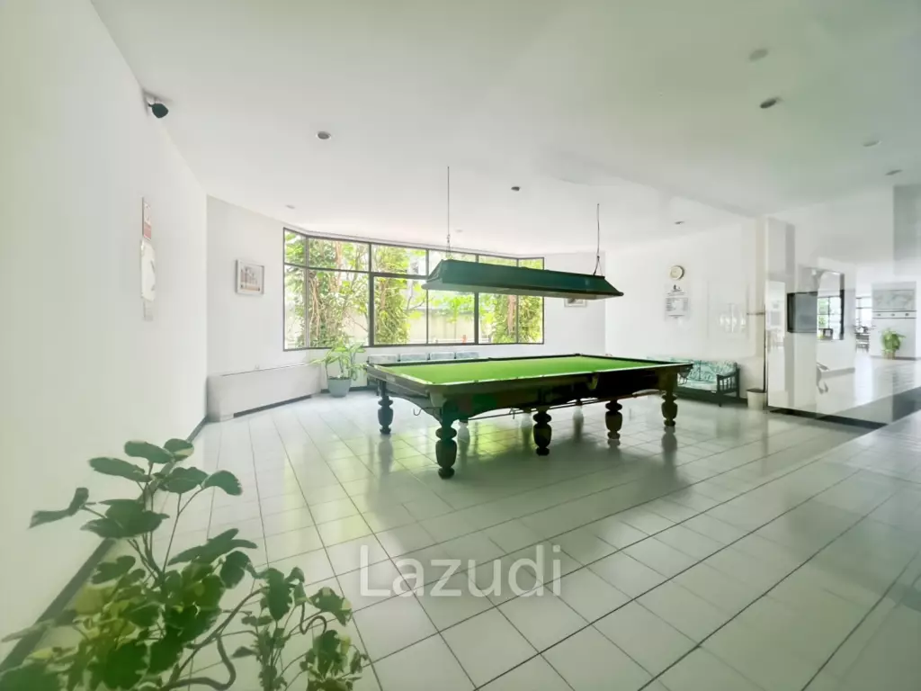 Seaview Studio Condo in V.I.P. Chain Cha-Am