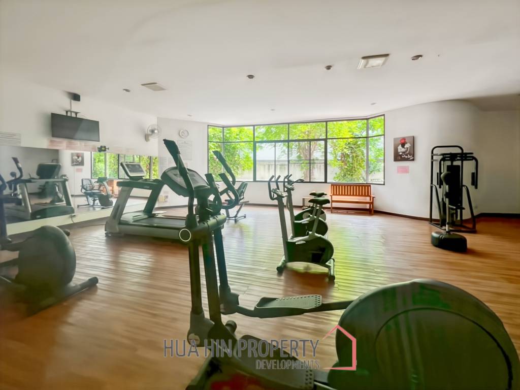 Seaview Studio Condo in V.I.P. Chain Cha-Am