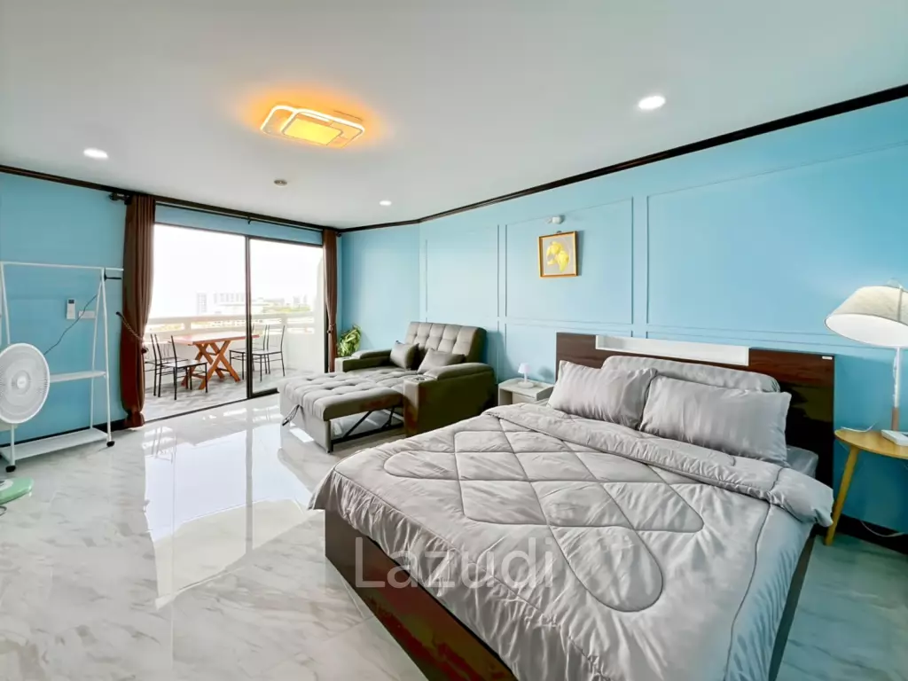 Seaview Studio Condo in V.I.P. Chain Cha-Am