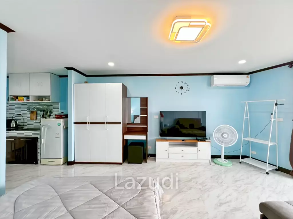 Seaview Studio Condo in V.I.P. Chain Cha-Am