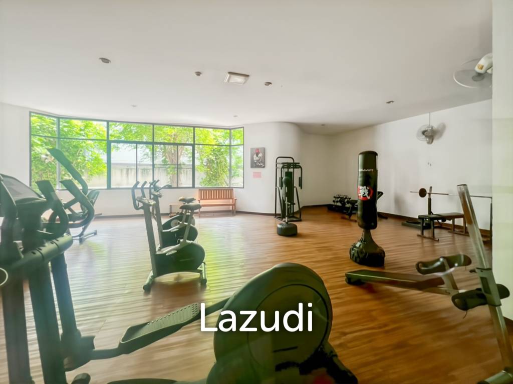 Seaview Studio Condo in V.I.P. Chain Cha-Am