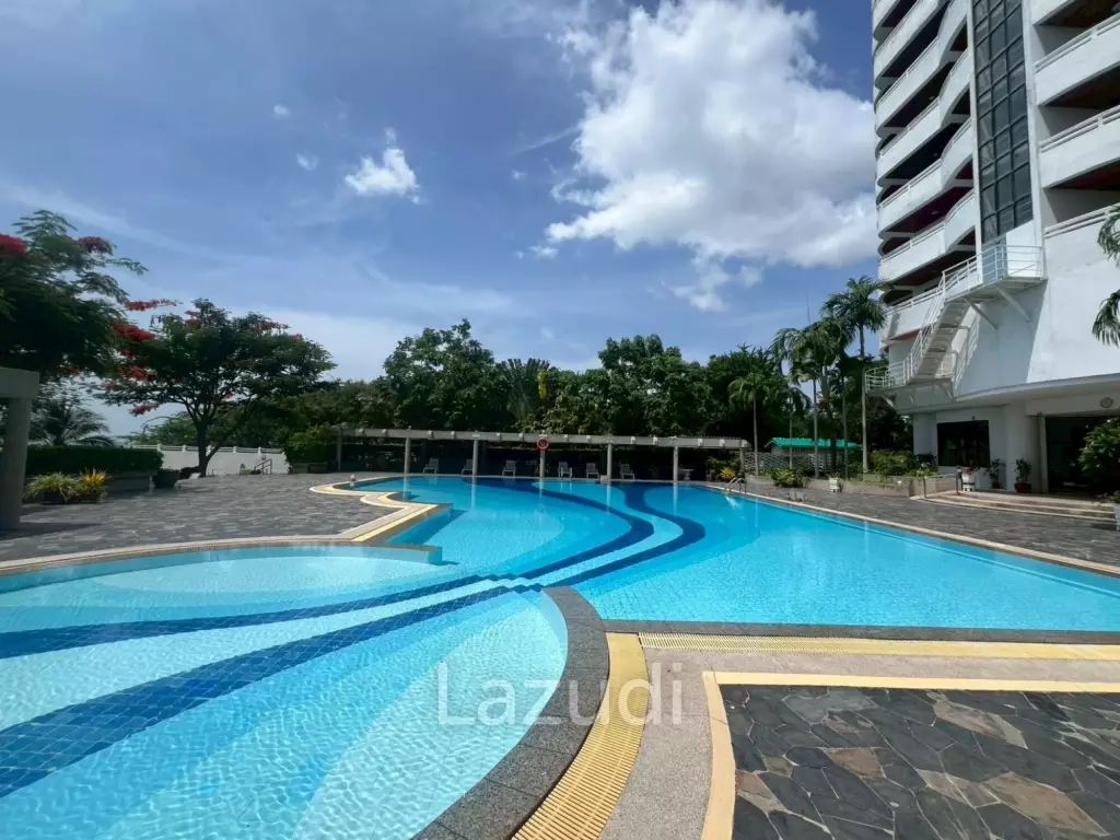 Seaview Studio Condo in V.I.P. Chain Cha-Am