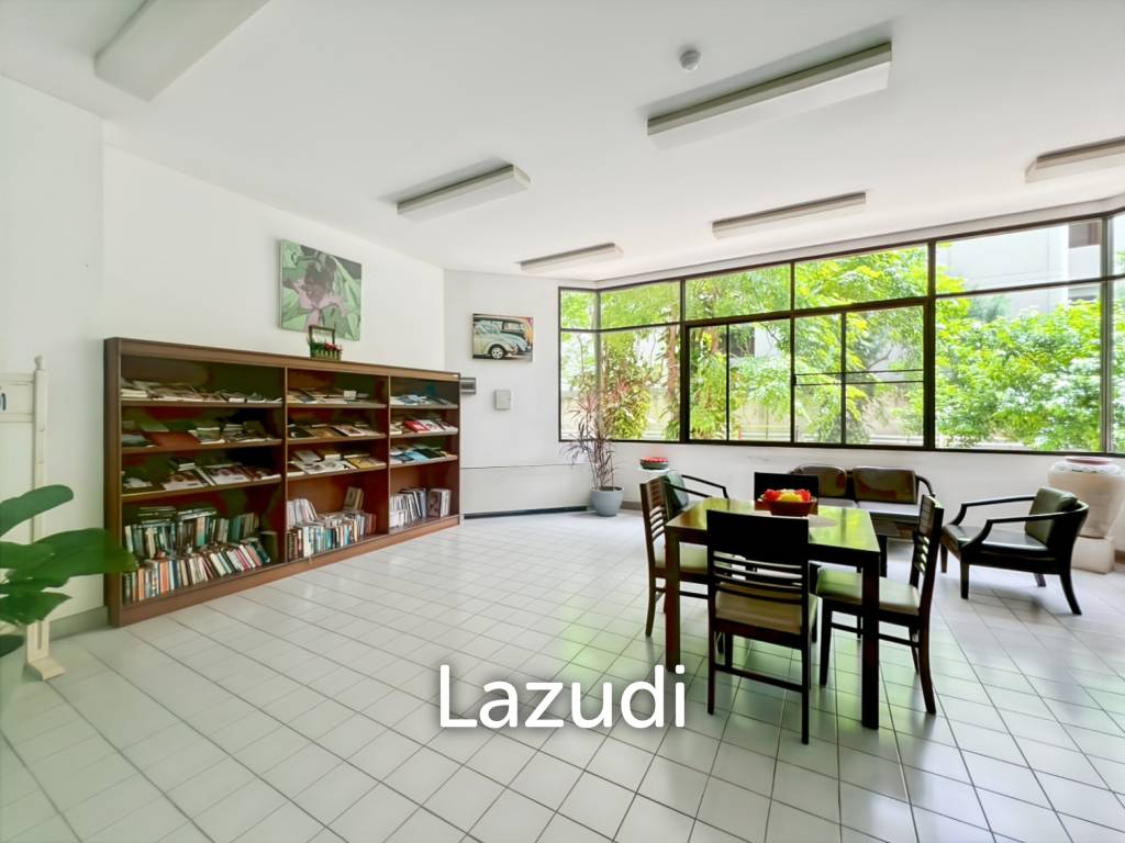 Seaview Studio Condo in V.I.P. Chain Cha-Am