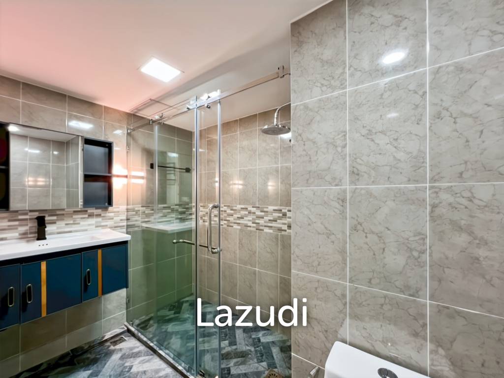 Seaview Studio Condo in V.I.P. Chain Cha-Am