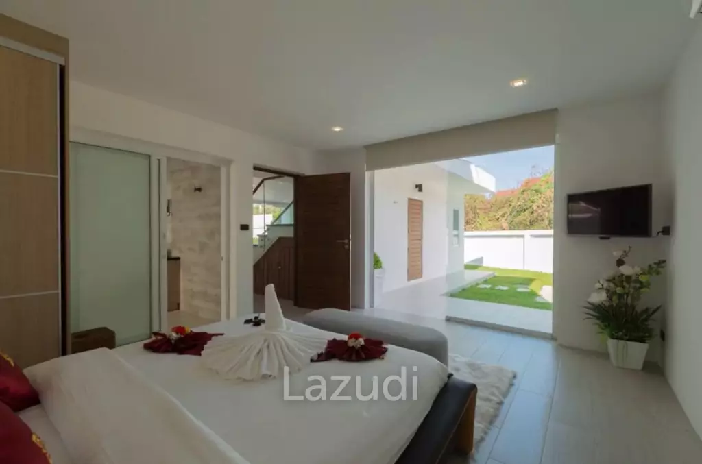 Modern 3-Bedroom Villa for Rent in the Heart of Bang Rak, Koh Samui