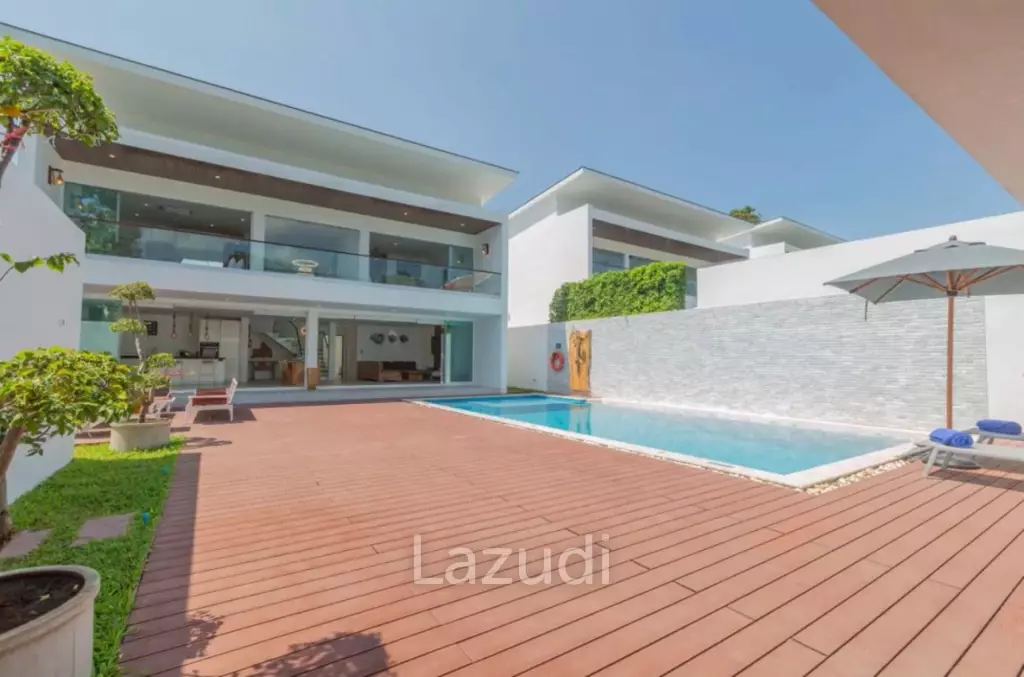 Modern 3-Bedroom Villa for Rent in the Heart of Bang Rak, Koh Samui