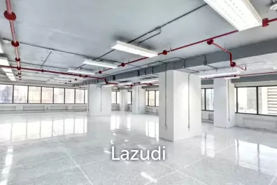 2 Restrooms 244 SQ.M Office at Skulthai Surawong Tower