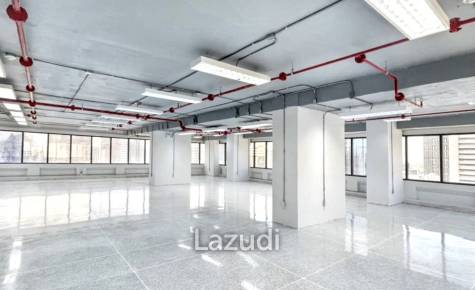 2 Restrooms 244 SQ.M Office at Skulthai Surawong Tower