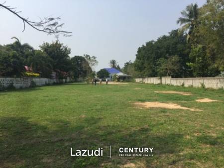 Beachfront Villa on 3 Rai of Land in Kuiburi