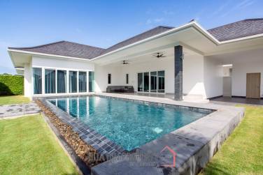 Aria Hua Hin: Stunning Modern Villa For Sale