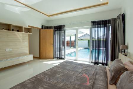 Aria Hua Hin: Stunning Modern Villa For Sale