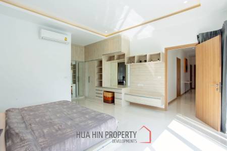 Aria Hua Hin: Stunning Modern Villa For Sale