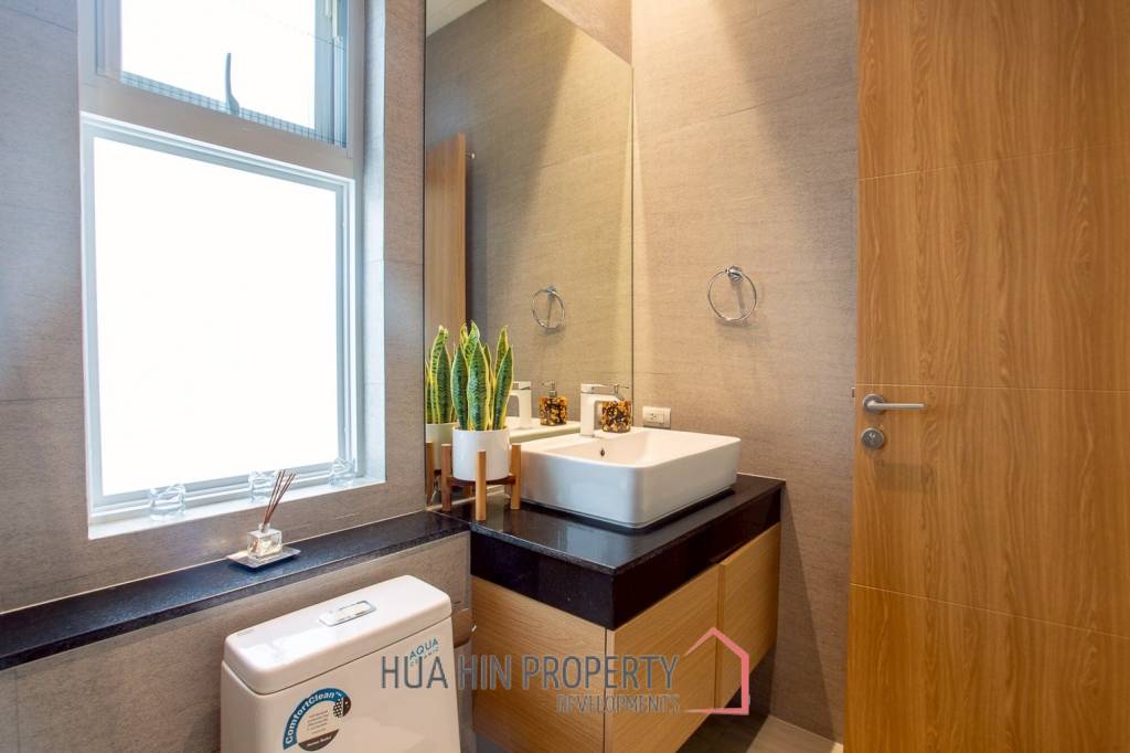 Aria Hua Hin: Stunning Modern Villa For Sale