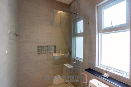 Aria Hua Hin: Stunning Modern Villa For Sale