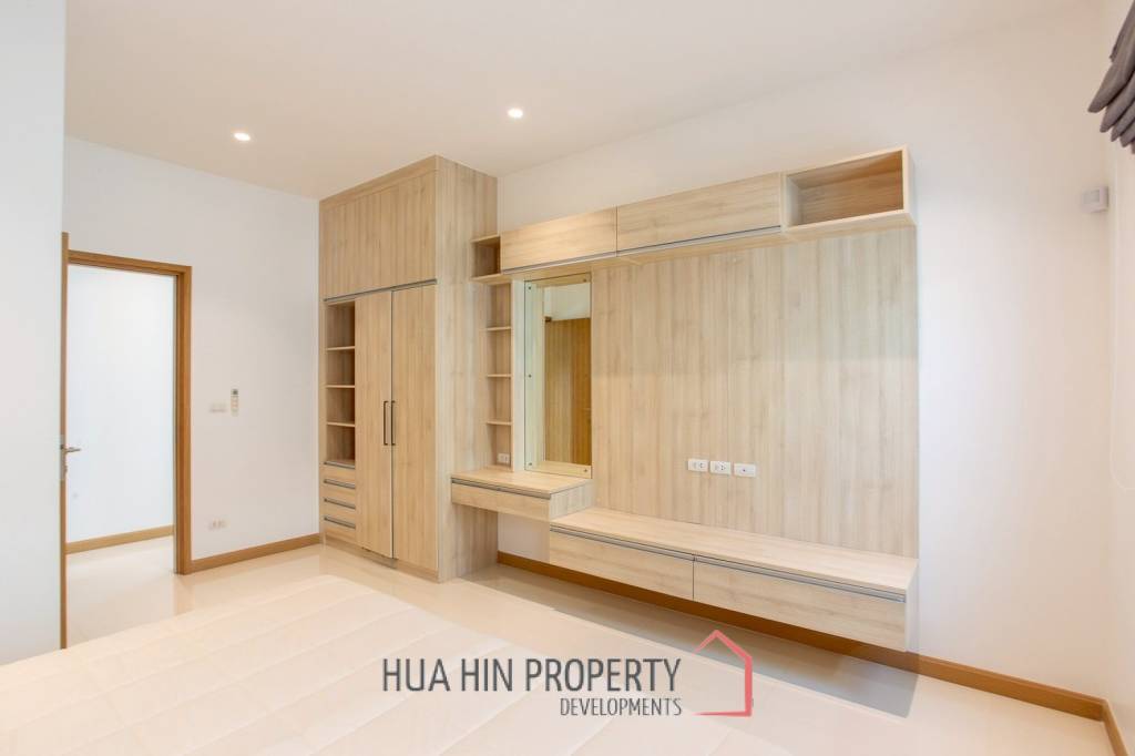 Aria Hua Hin: Stunning Modern Villa For Sale