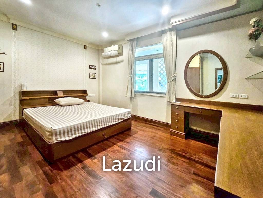 4 Bed 3 Bath 350 House in Phatthanakan 32