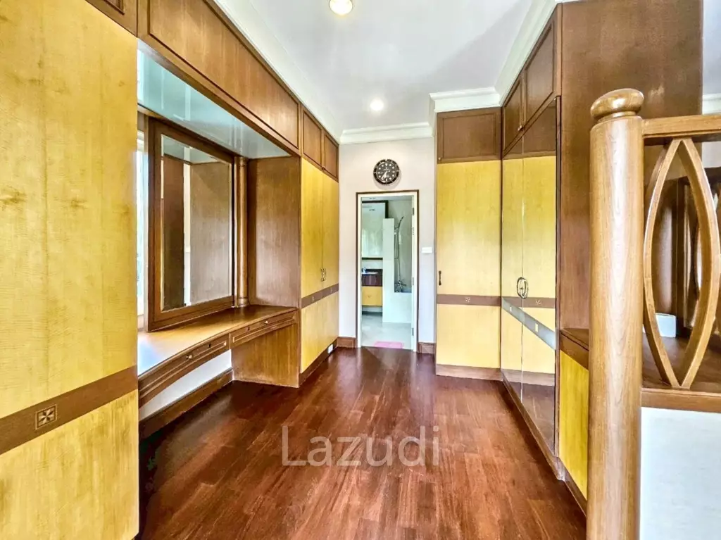 4 Bed 3 Bath 350 House in Phatthanakan 32