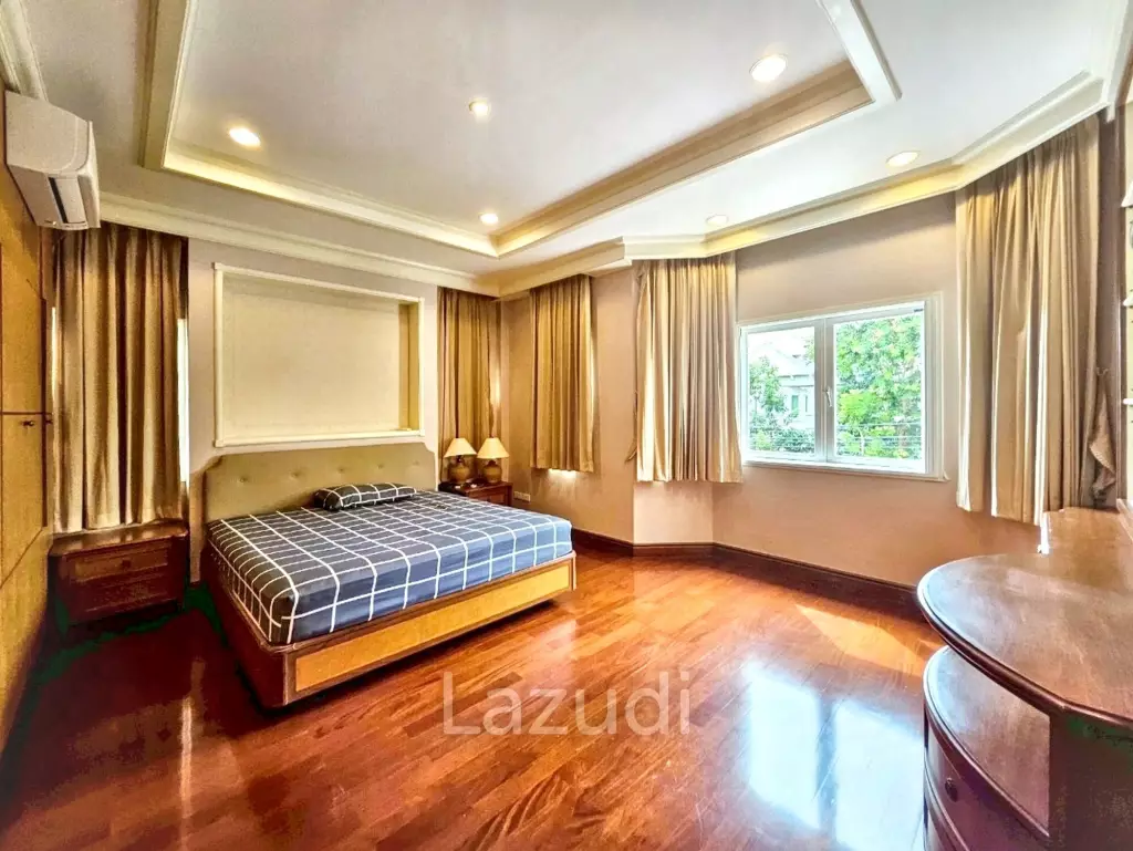 4 Bed 3 Bath 350 House in Phatthanakan 32