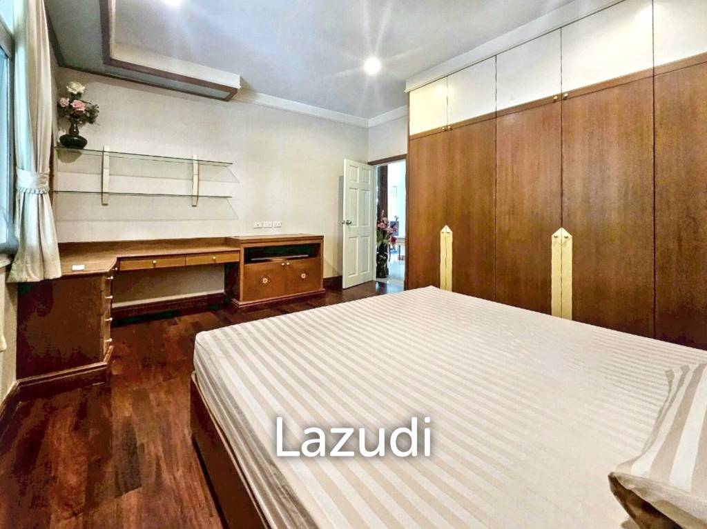 4 Bed 3 Bath 350 House in Phatthanakan 32