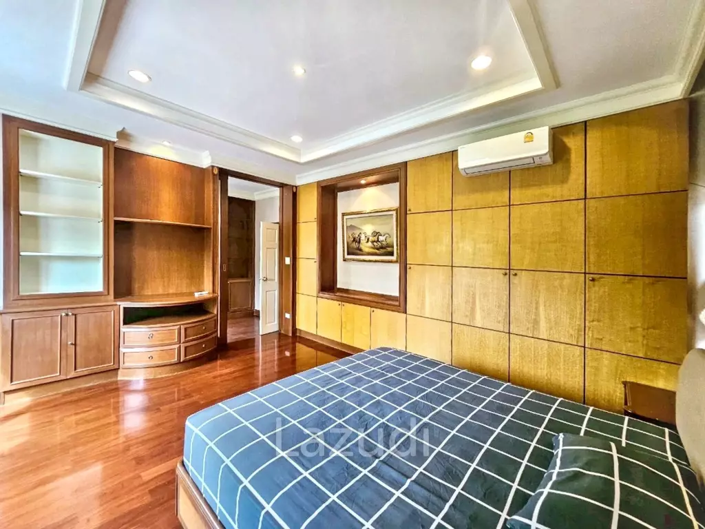 4 Bed 3 Bath 350 House in Phatthanakan 32
