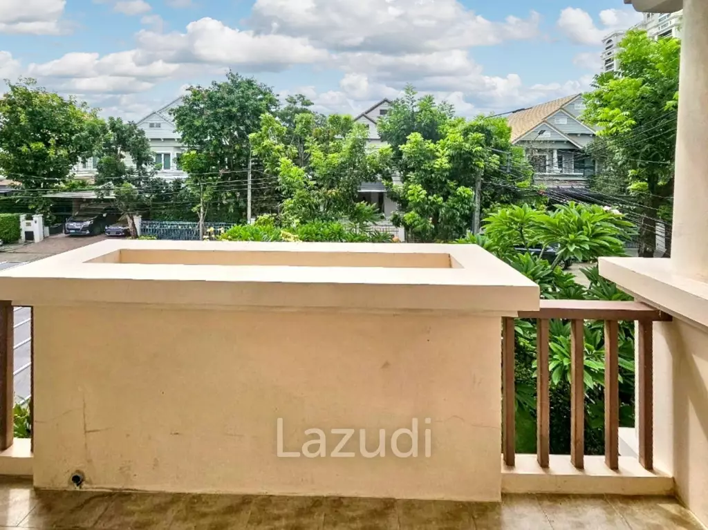 4 Bed 3 Bath 350 House in Phatthanakan 32