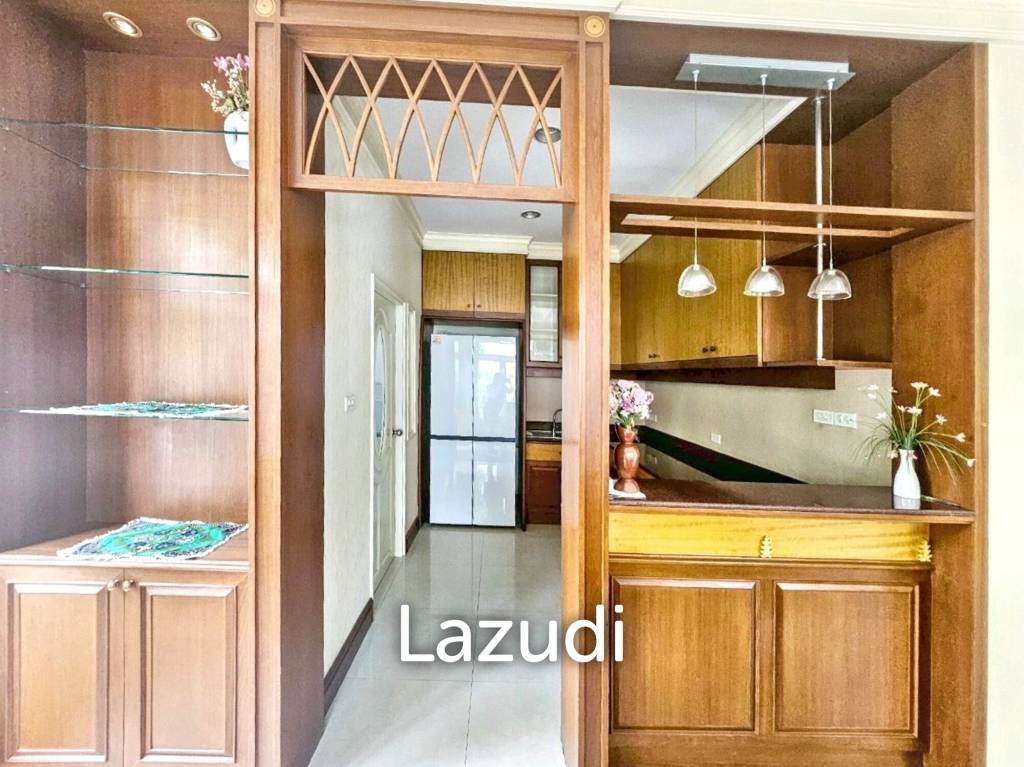 4 Bed 3 Bath 350 House in Phatthanakan 32