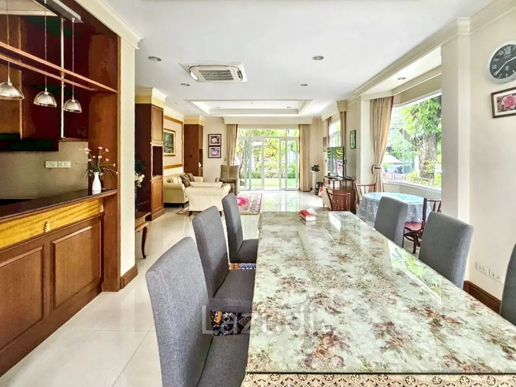 4 Bed 3 Bath 350 House in Phatthanakan 32