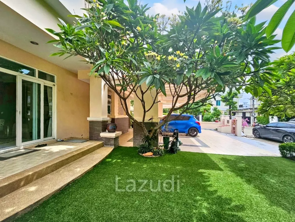 4 Bed 3 Bath 350 House in Phatthanakan 32