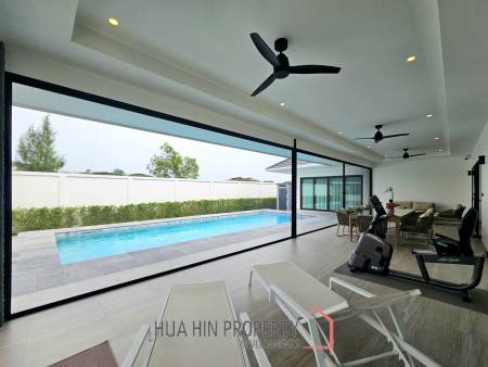 THE CLOUD 2 : Modern Luxury 3 Bedroom Villa With Pool