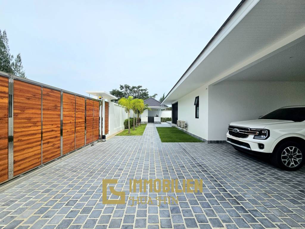 วิลลา 3 ห้องนอนสไตล์โมเดิร์นเรียบหรูที่ The Clouds 2