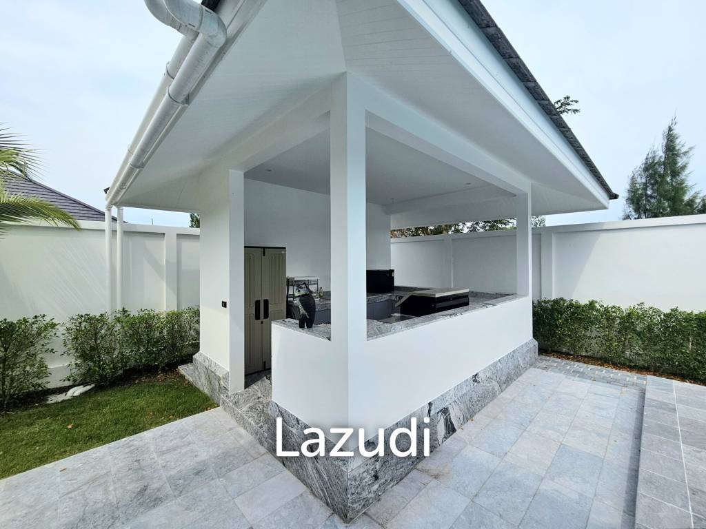 THE CLOUD 2 : Modern Luxury 3 Bedroom Villa With Pool