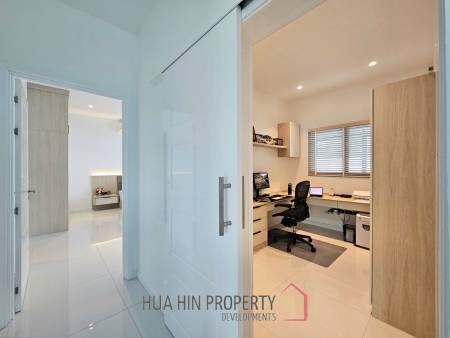 THE CLOUD 2 : Modern Luxury 3 Bedroom Villa With Pool