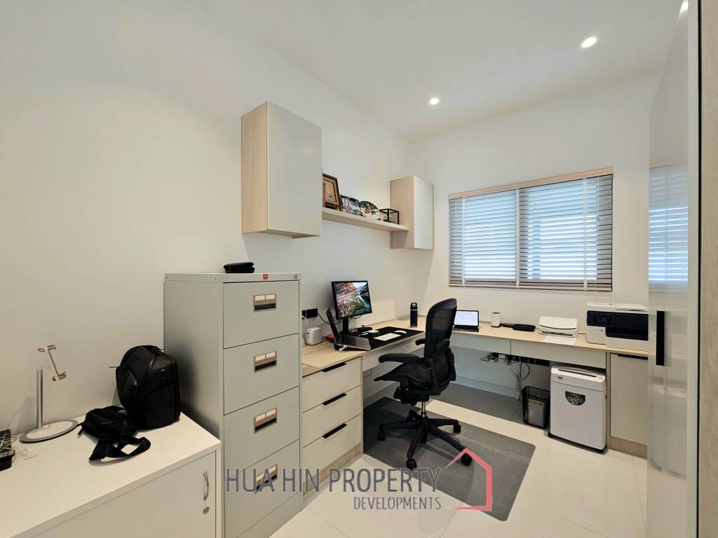 THE CLOUD 2 : Modern Luxury 3 Bedroom Villa With Pool