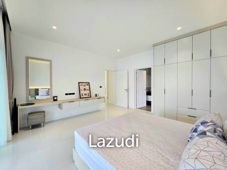THE CLOUD 2 : Modern Luxury 3 Bedroom Villa With Pool