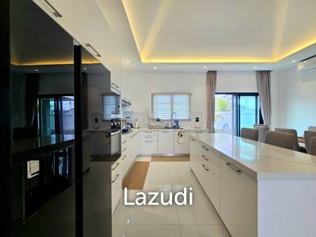 THE CLOUD 2 : Modern Luxury 3 Bedroom Villa With Pool