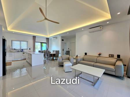 THE CLOUD 2 : Modern Luxury 3 Bedroom Villa With Pool