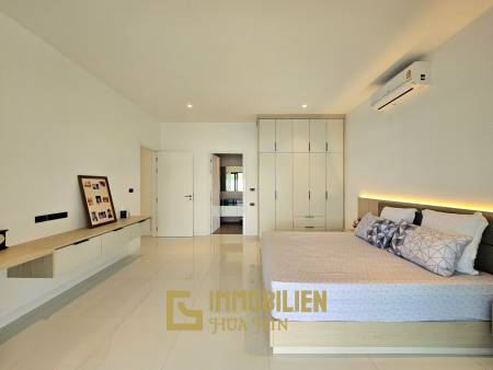 วิลลา 3 ห้องนอนสไตล์โมเดิร์นเรียบหรูที่ The Clouds 2