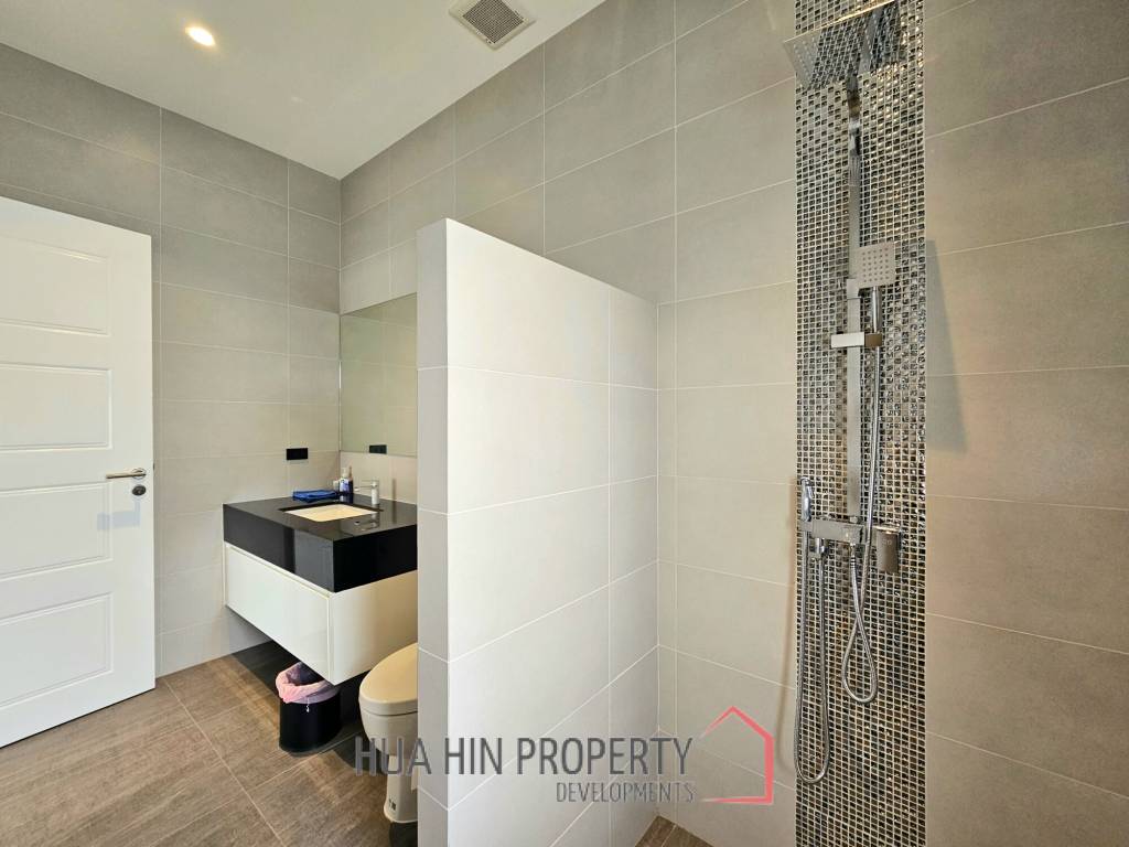 THE CLOUD 2 : Modern Luxury 3 Bedroom Villa With Pool